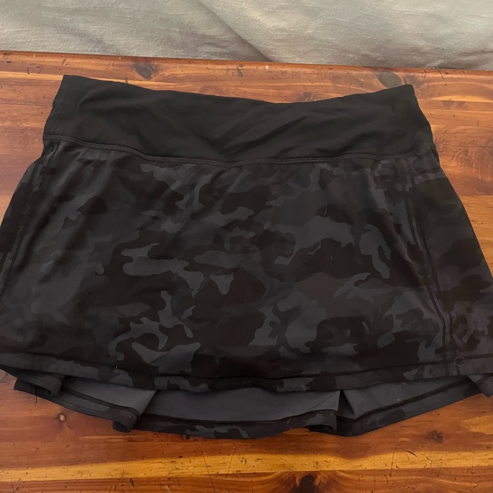 Lululemon black camo tennis skirt